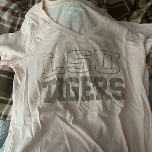 Ladies LSU shirt new